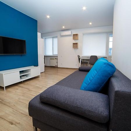 Tf Apartment Двокімнатні Апартаменти В Центрі Міста โปลตาวา ภายนอก รูปภาพ