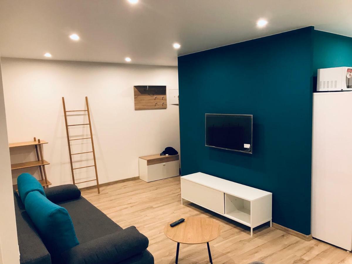 Tf Apartment Двокімнатні Апартаменти В Центрі Міста โปลตาวา ภายนอก รูปภาพ