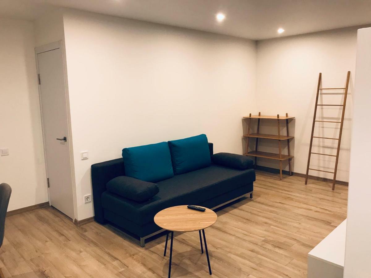 Tf Apartment Двокімнатні Апартаменти В Центрі Міста โปลตาวา ภายนอก รูปภาพ